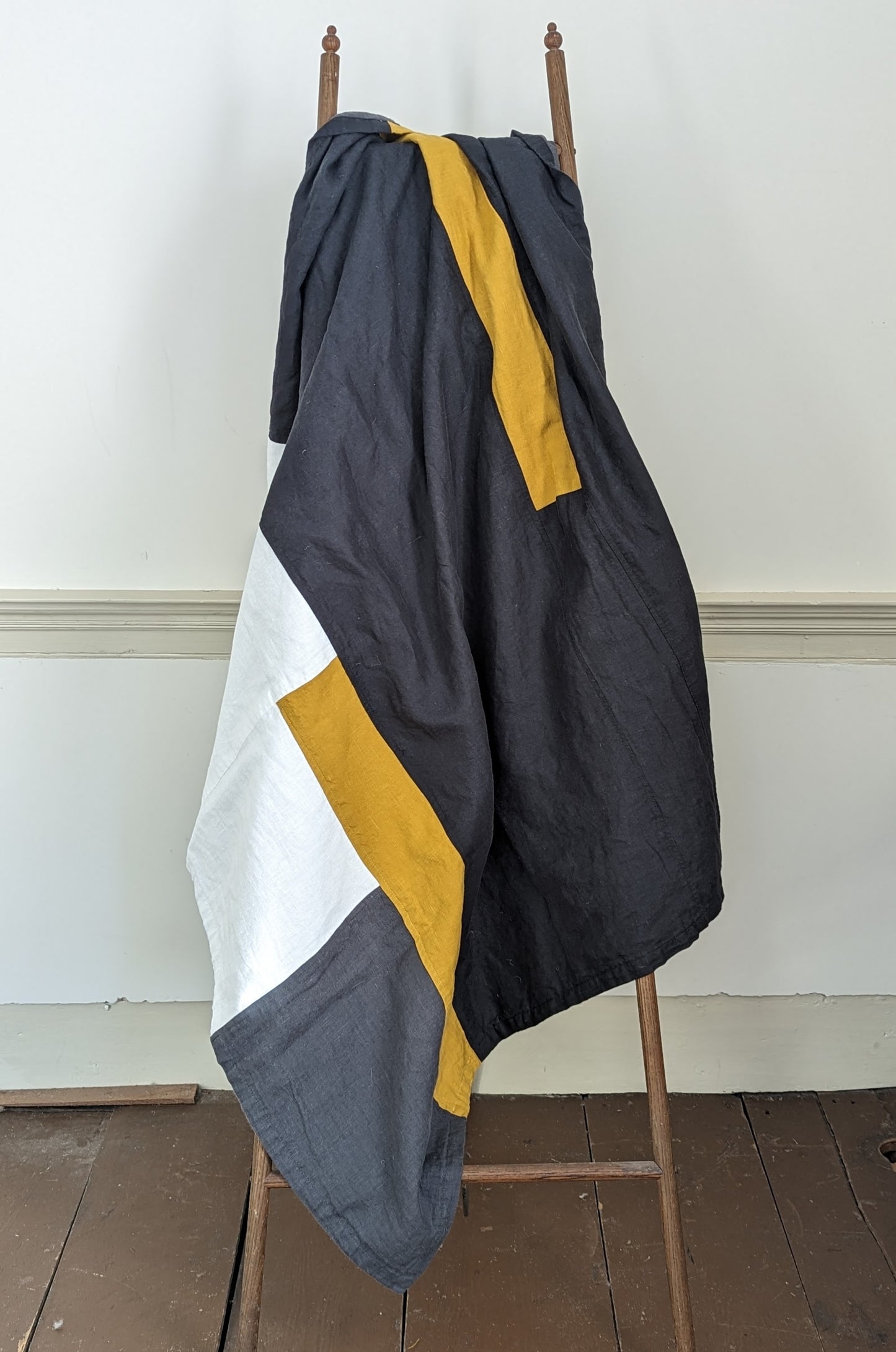 Linen Color Block Throws
